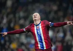 九游游戏平台首页-火箭vs老鹰哈登3节60分回放